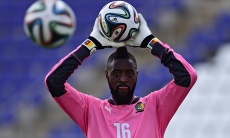 Cameroon's goalkeeper Charles Itandje at